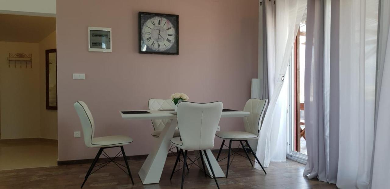 Appartamento House With Swimming Pool Blue Diamond Povljana Esterno foto