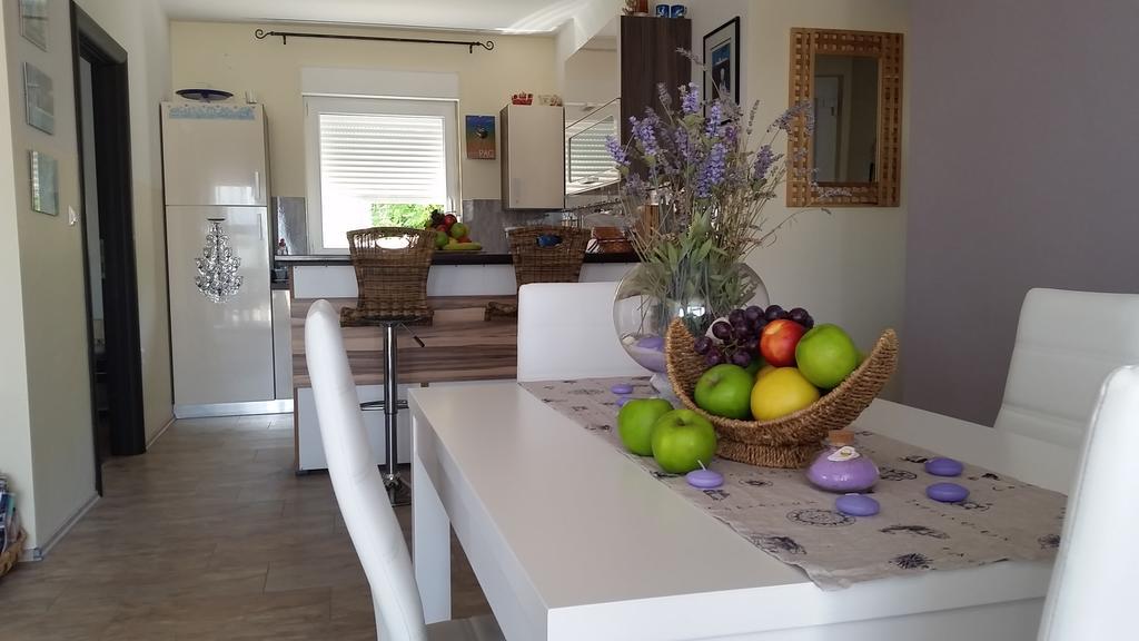 Appartamento House With Swimming Pool Blue Diamond Povljana Esterno foto