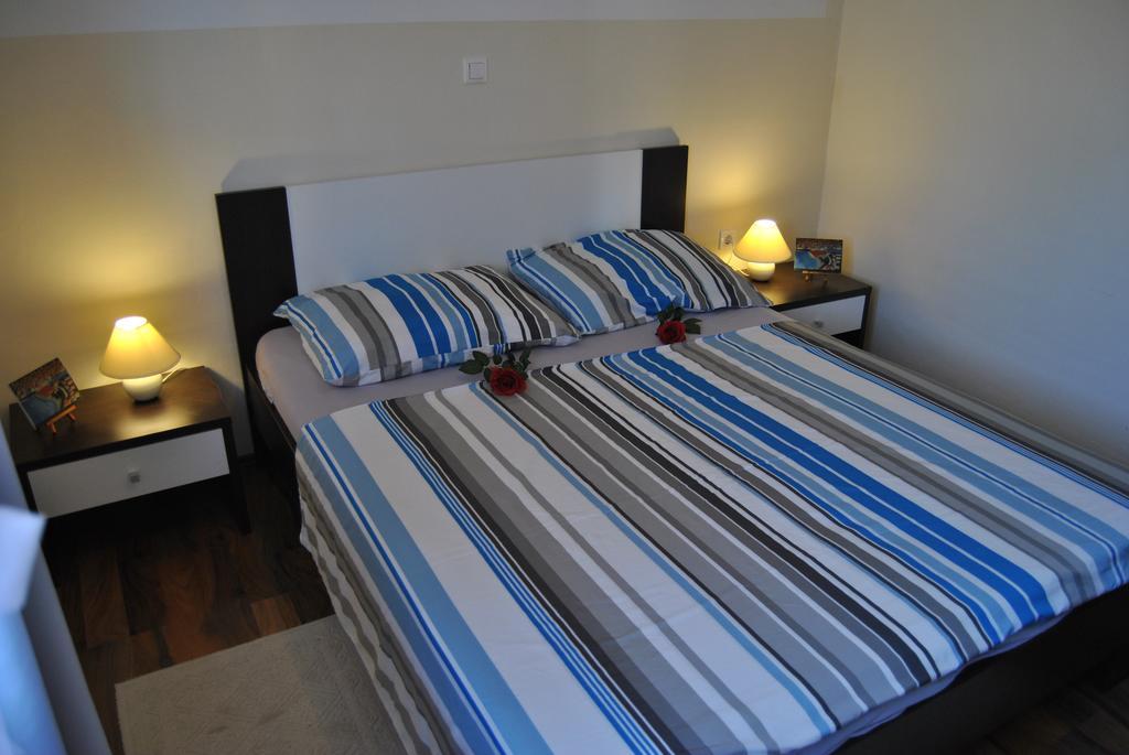 Appartamento House With Swimming Pool Blue Diamond Povljana Esterno foto